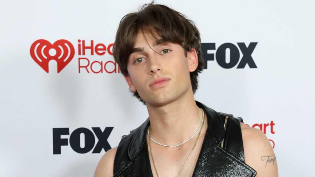 Johnny Orlando Joins Season 2 Cast of Netflix’s ‘Finding Her Edge’