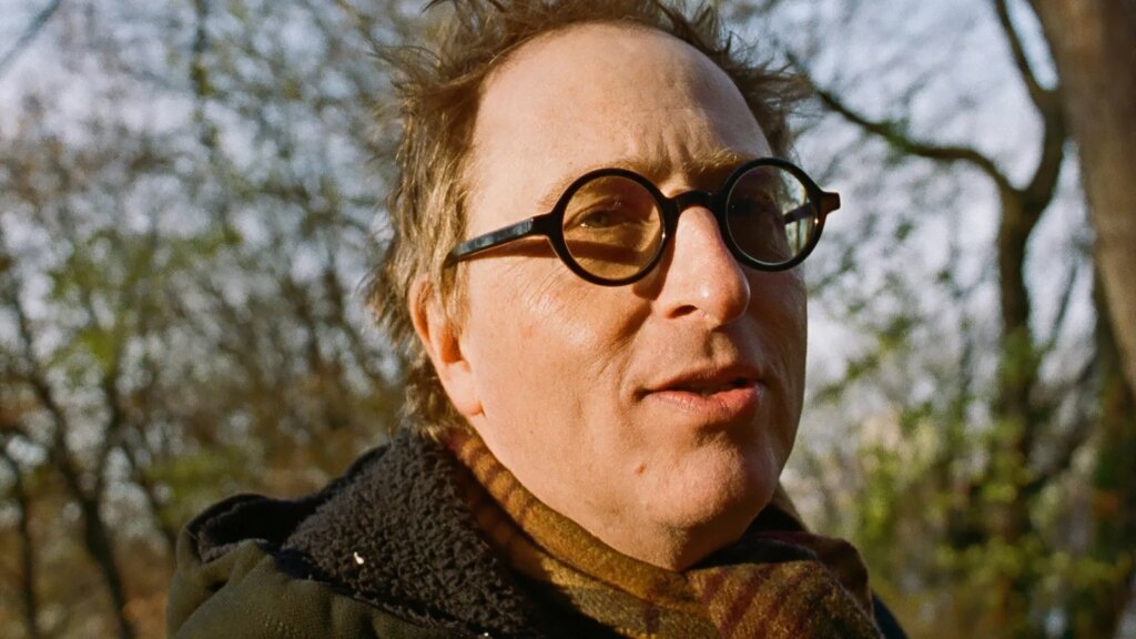 Men in Crisis: ‘The Castle’ Author Jon Ronson on Modern Masculinity