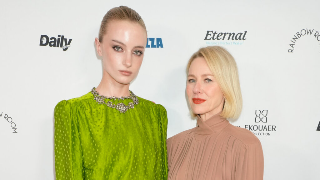 Naomi Watts Supports Daughter Kai Schreiber as She Wins Breakthrough Model of the Year at Daily Front Row Media Awards | Just Jared