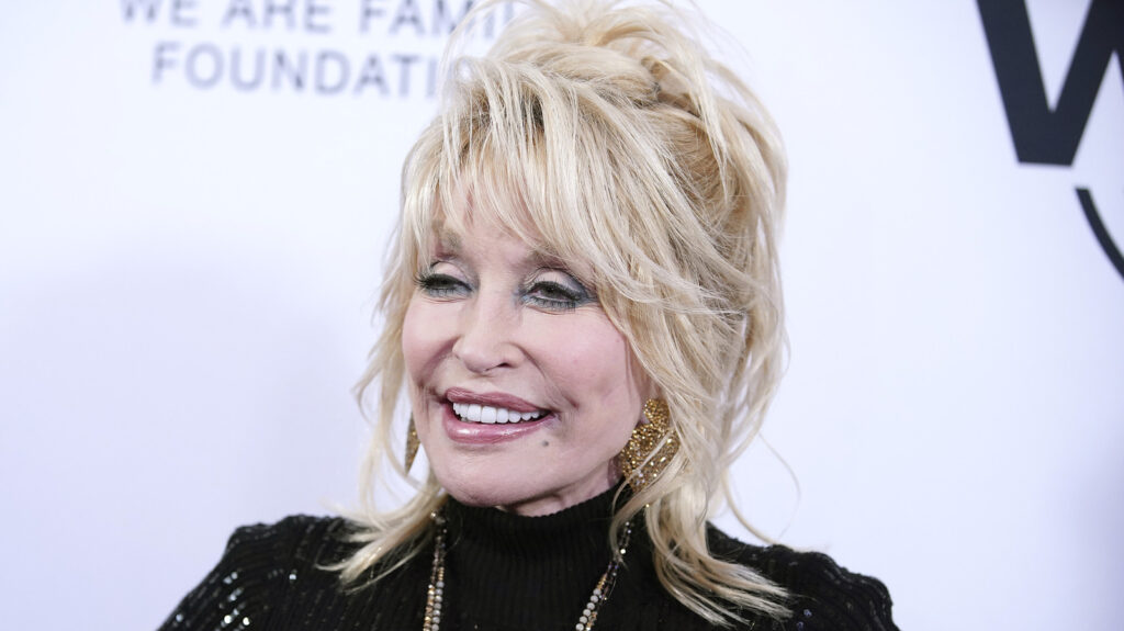 Inside Dolly Parton’s 10-Person Burial: Why Her Own Family Missed It