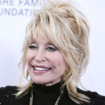 Inside Dolly Parton’s 10-Person Burial: Why Her Own Family Missed It