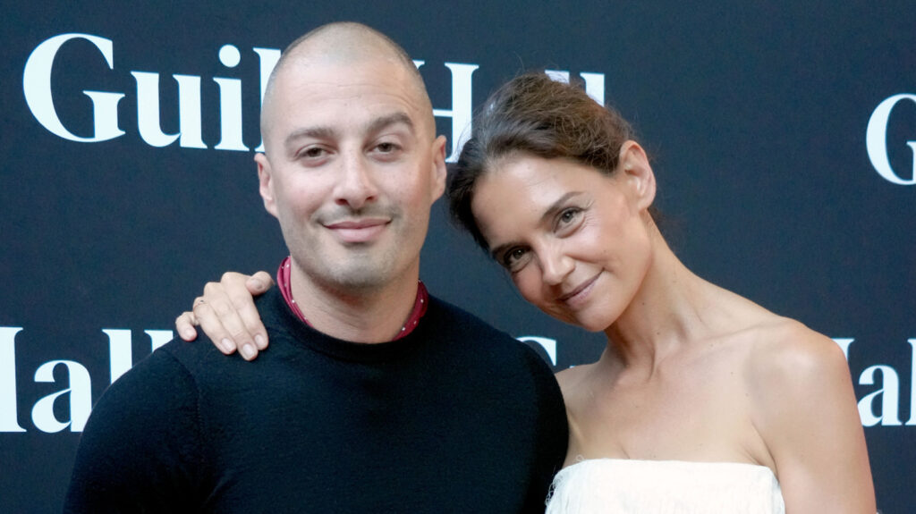 Katie Holmes Looks Better Than Ever In Cute Pics Of Her Age Gap Romance