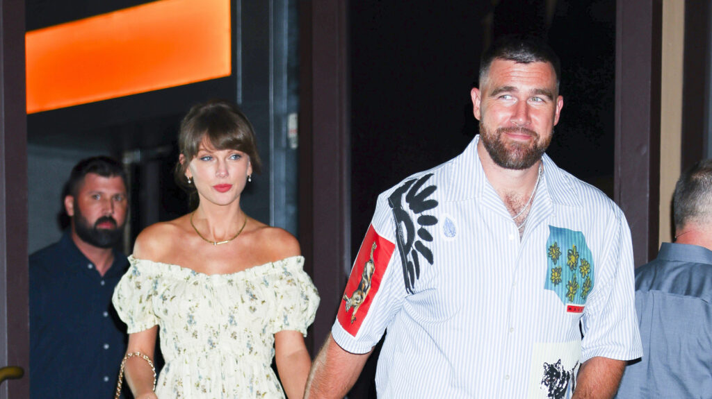 Taylor Swift & Travis Kelce Give Their New Ohio Neighbors Total Meghan & Harry Vibes