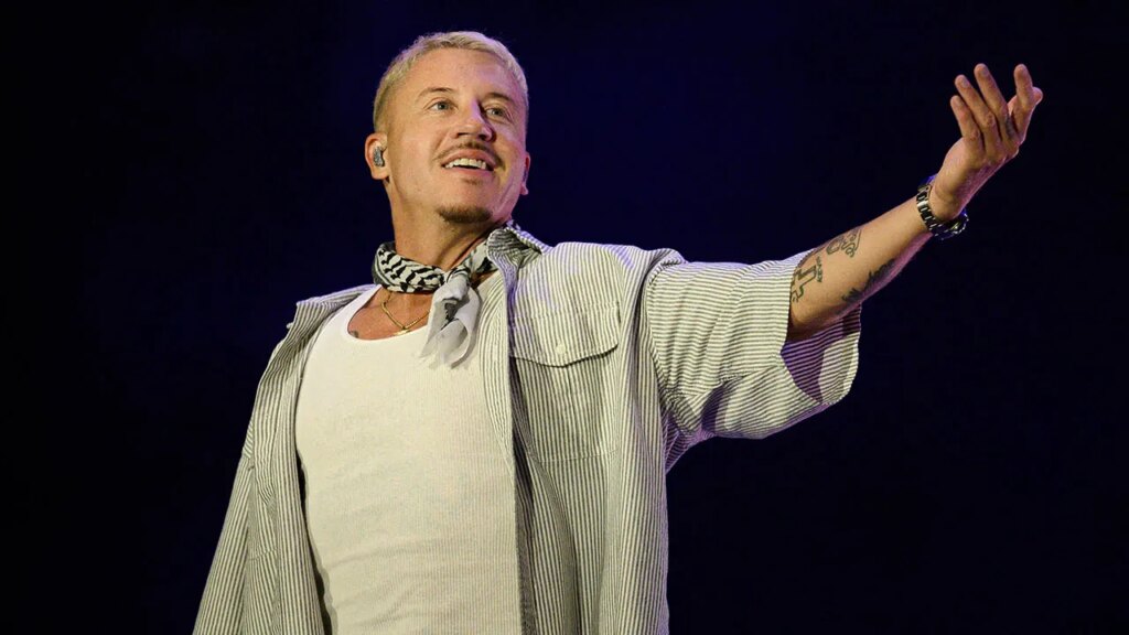 Robert Kraft, Gillette Stadium boot Macklemore from Ed Sheeran tour over ‘Free Palestine’ rant