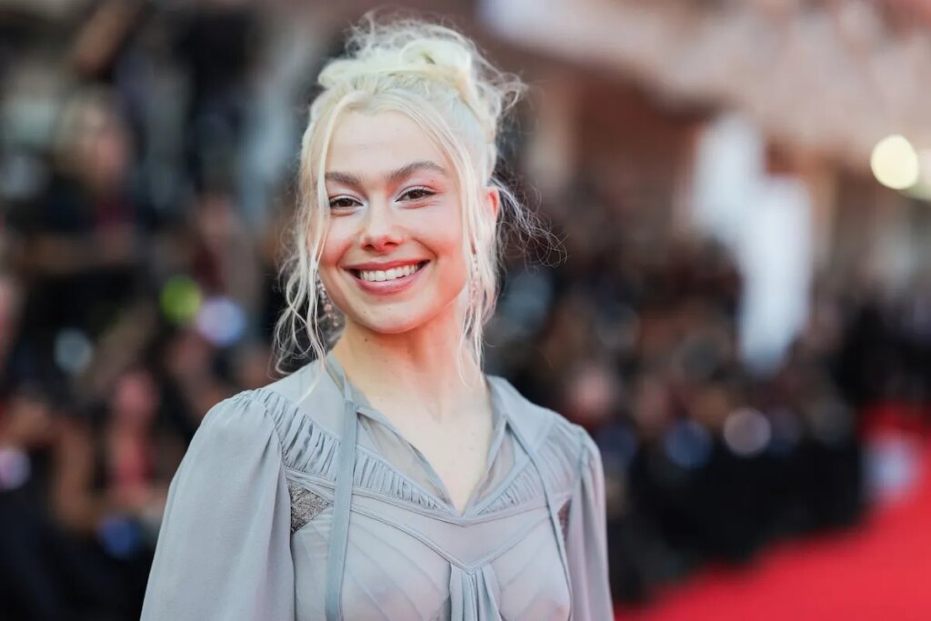 Phoebe Bridgers Earns Acclaim For ‘Primetime,’ Contributes New Song To End Credits
