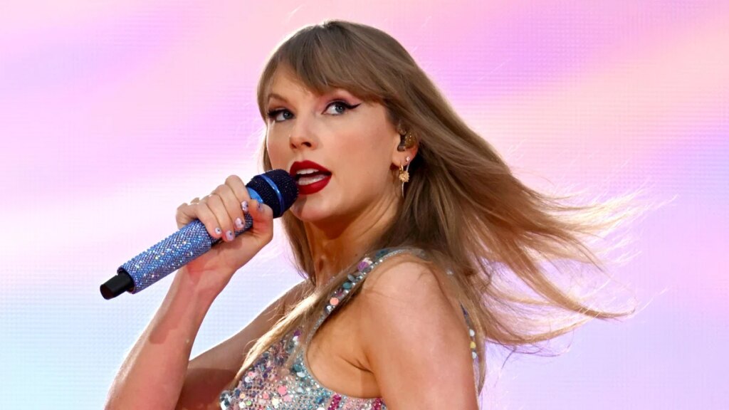 ‘Pink Clouding’ Lyrics: Who Is Taylor’s Song About? Meaning Revealed | Just Jared