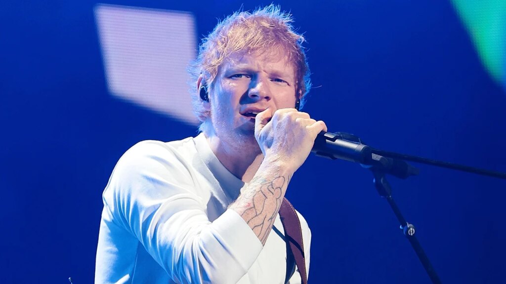 Ed Sheeran Explains Why He Removed His B Stage From Philadelphia Concert, Introduces New Backing Band Who Had 3 Days to Learn His Music | Just Jared