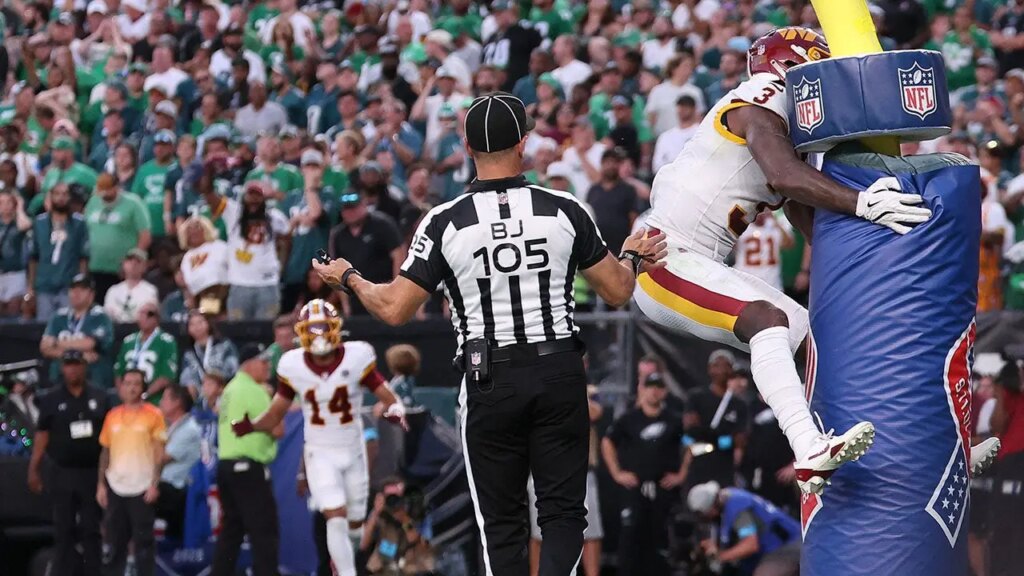 Stefon Diggs guilty of NFL’s dumbest move of Week 1 and it may have decided Commanders loss to Eagles