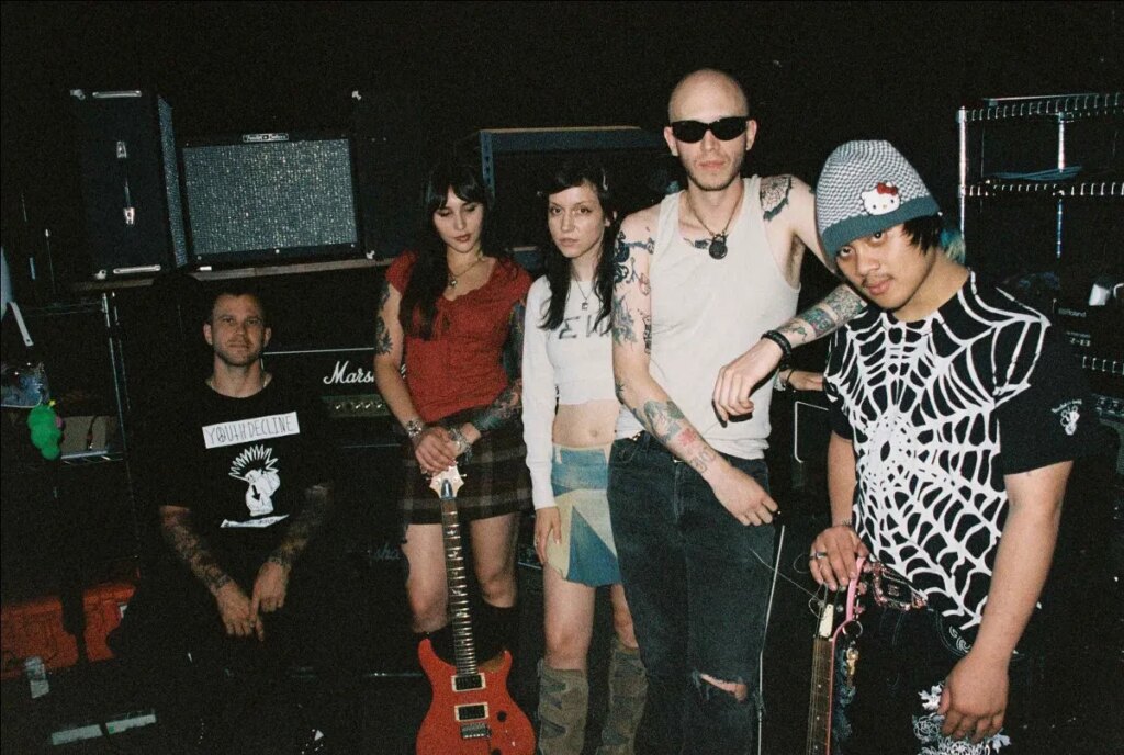 fish narc Shares New Single “Big Dumb World”: Listen
