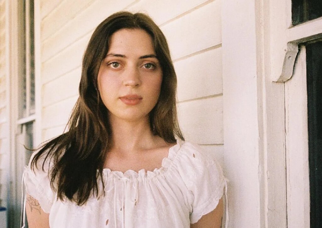Lizzy McAlpine Got Stella Lefty’d Over Nick Drake Soundalike On Her New Album