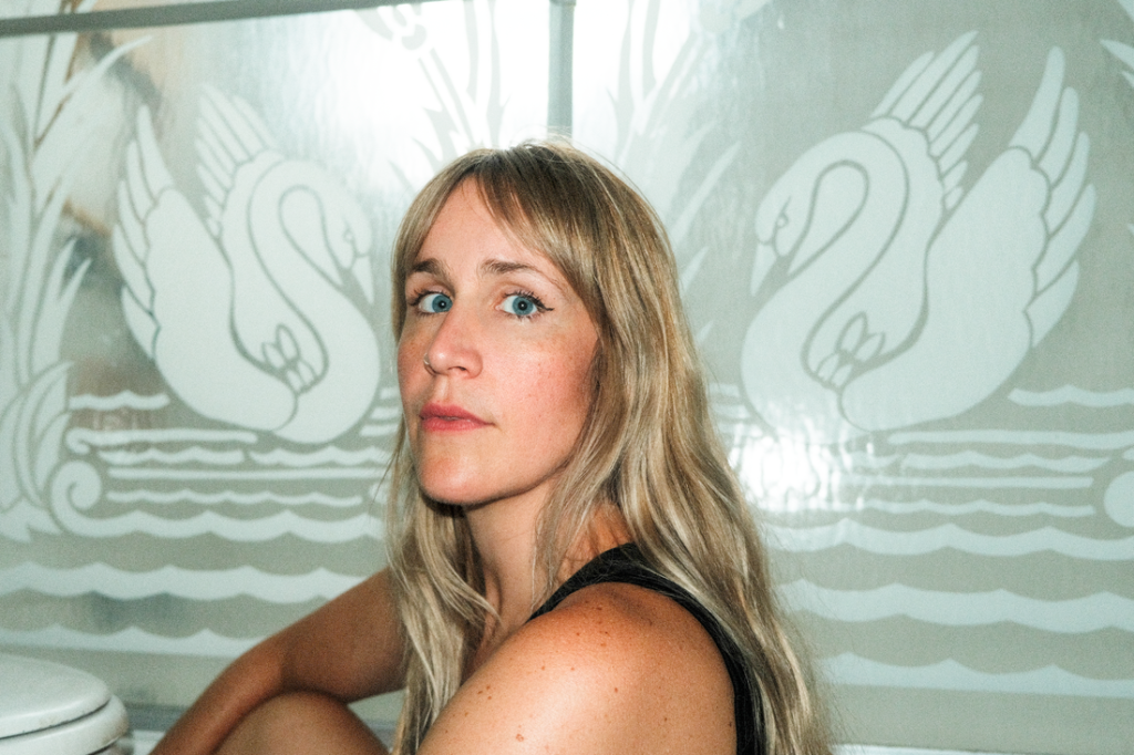 V.V. Lightbody Shares New Song “Two Swans”: Listen