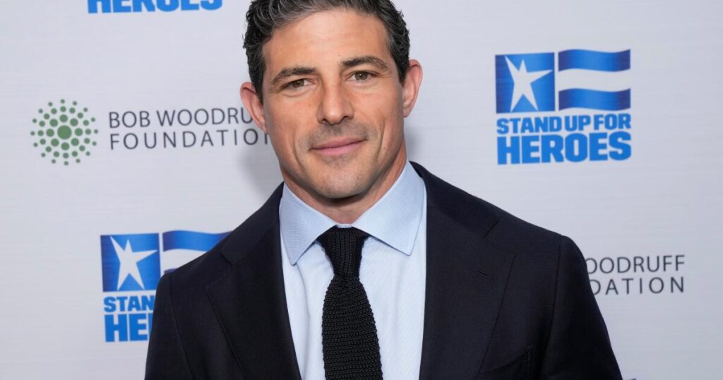 Former ABC News employee drops CBS correspondent Matt Gutman’s name from lawsuit