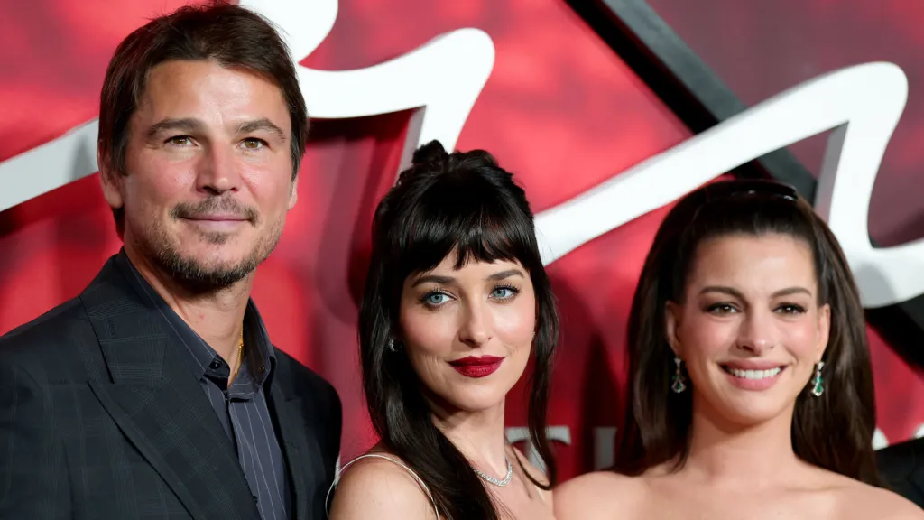 Josh Hartnett On Working With Intimacy Coordinator On The ‘Verity’ Set With Anne Hathaway & Dakota Johnson