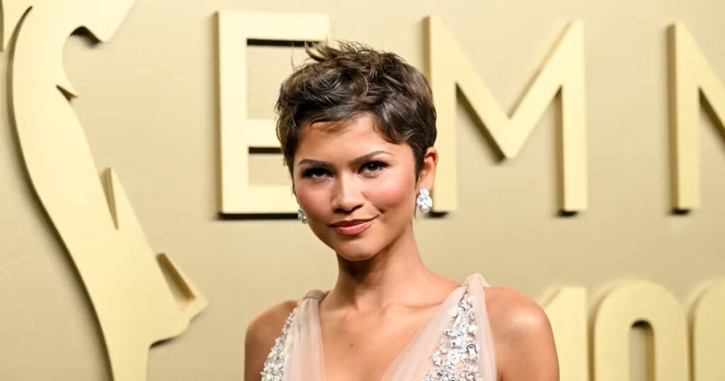 The Top Emmys 2026 Accessories Trend Is A Nod To Granny — With A Twist