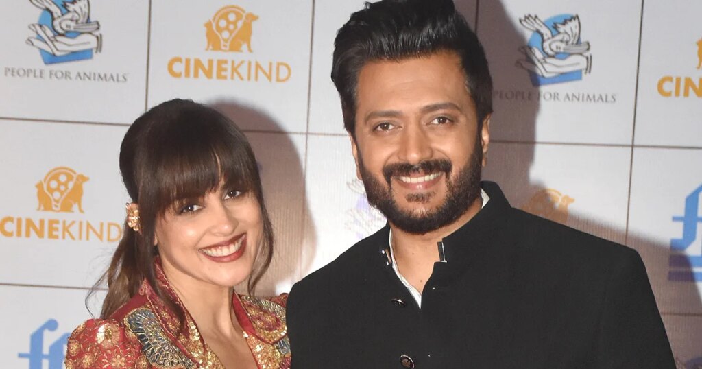 Genelia-Riteish At Unusual Awards Night
