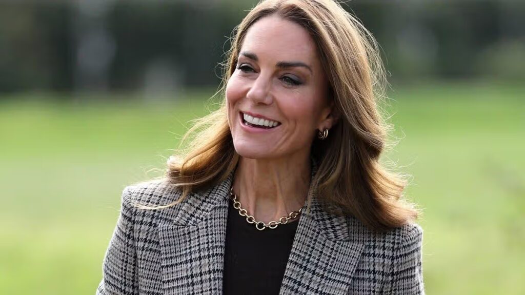 Get Princess Kate’s £1k autumn look with Roman’s elegant check blazer below £50