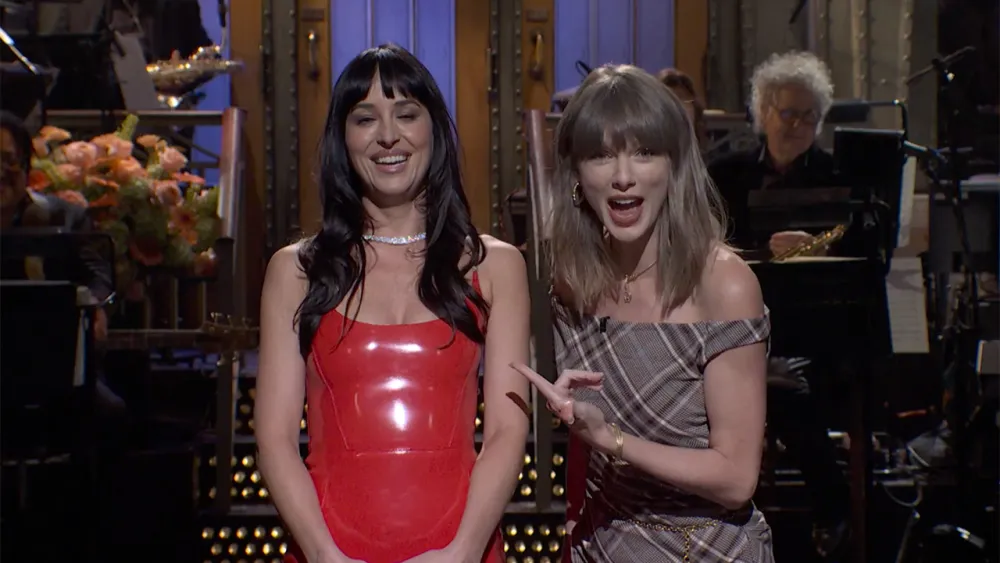 Taylor Swift Crashes Dakota Johnson’s ‘SNL’ Monologue