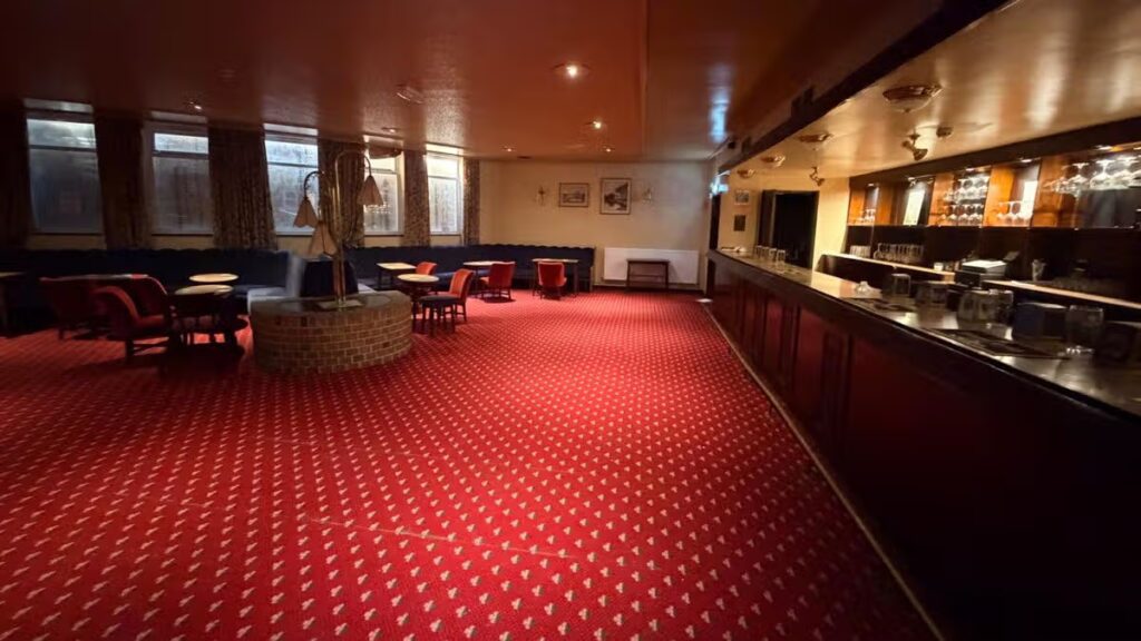 ‘Eyesore’ Nottingham pub sells for more than treble guide price at auction