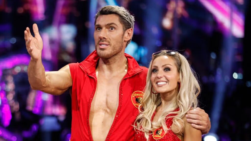 Worry mounts for Amy Dowden as viewers make same comment following Strictly axe