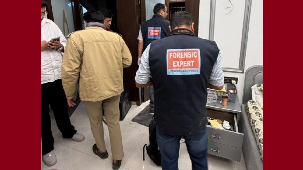 देहरादून में BJP पार्षद के घर से नौकर ने उड़ाए लाखों के गहने और कैश, खाने में नशीला पदार्थ मिलाकर सबको किया था बेहोश – dehradun bjp councillor house robbery domestic help drugged family cctv pvzs