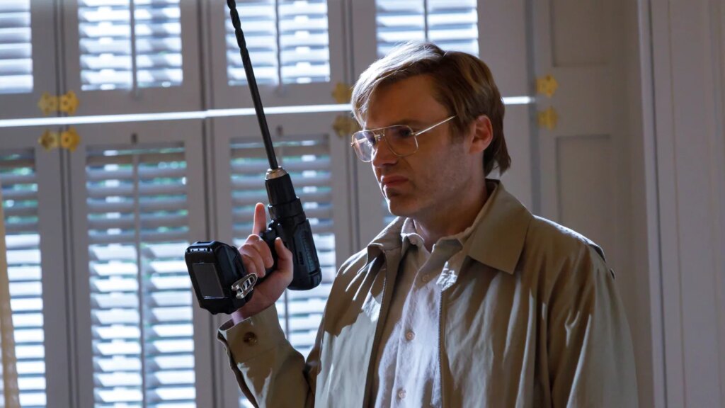 ‘AHS: 13’ Jeffrey Dahmer Actor on Cordelia Fate, Evan Peters Portrayal