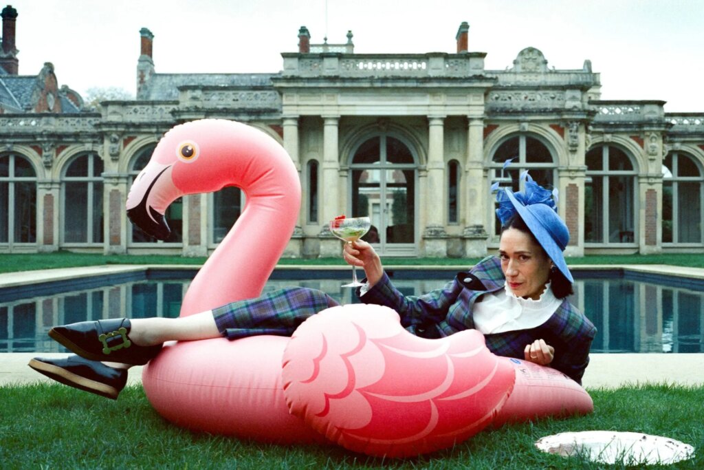 Lady (Film Review) – Bizarre and Eccentric