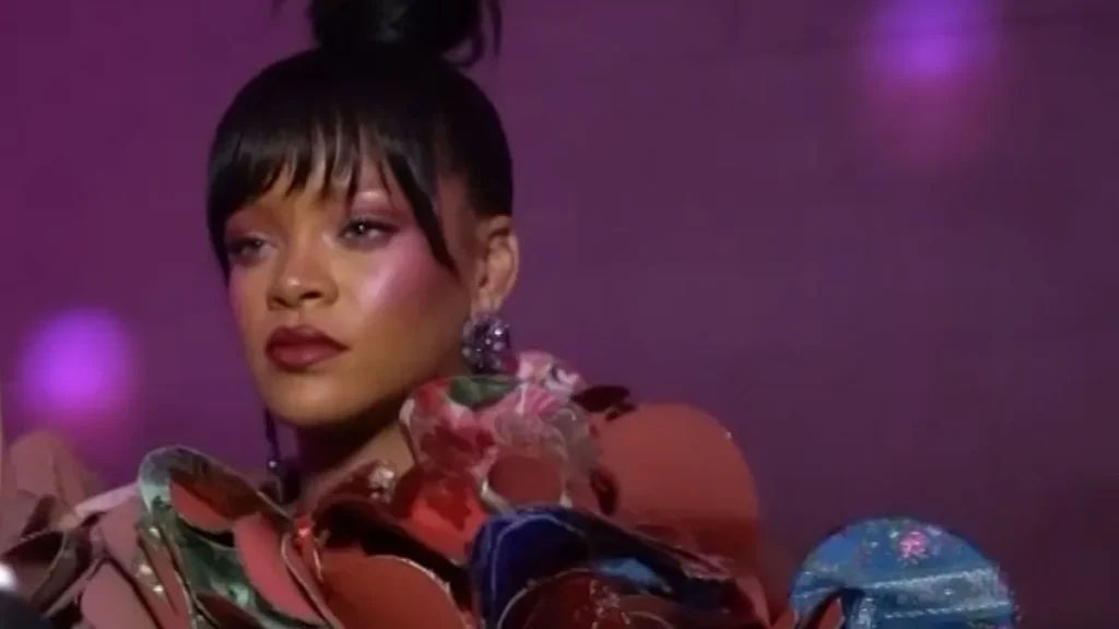 Rihanna Fires Back With Brutal One-Word Response to EJ Johnson’s Paris Fashion Week Shade