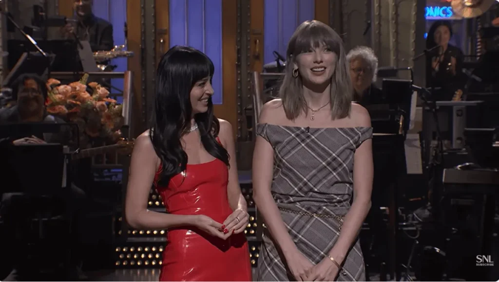 Why Taylor Swift Appeared ‘Paralyzed With Fear’ in Front of ‘SNL’ Audience