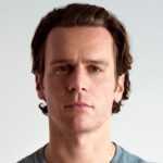Jonathan Groff: ‘There’s something about putting on a dress that feels incredibly liberating’