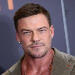 Alan Ritchson Confirmed to Star in Helldivers Movie as Release Date Pushed Back