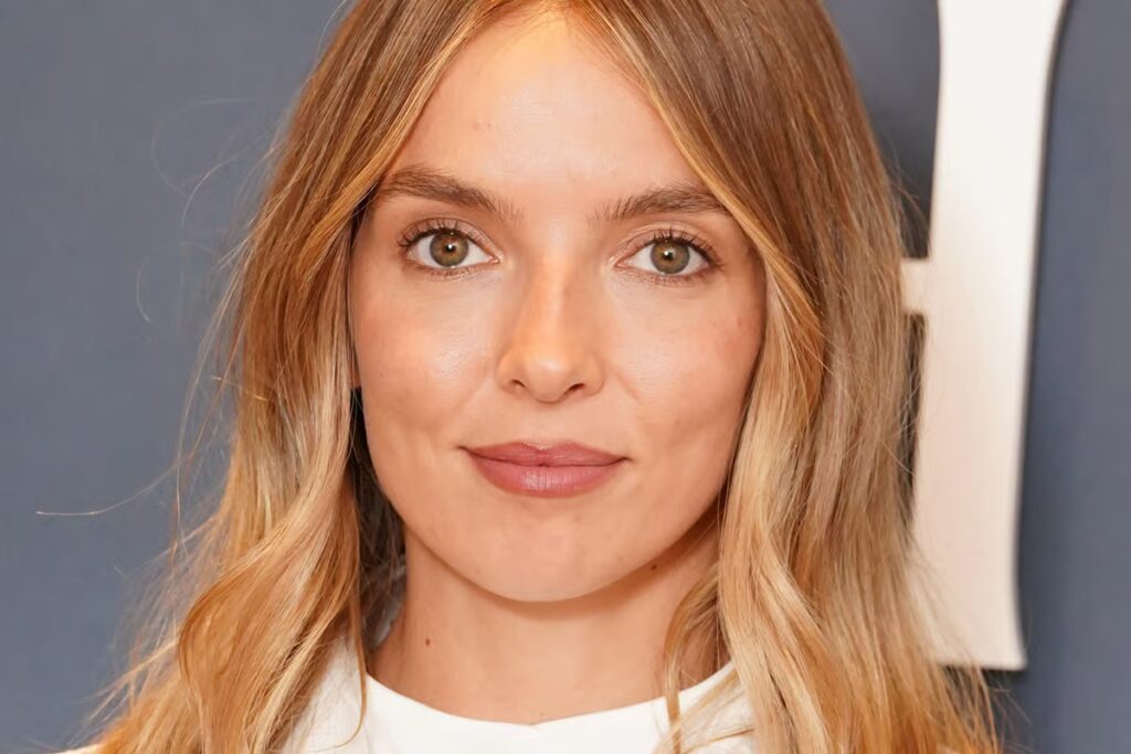 Jodie Comer ‘incredibly honoured’ to win prize celebrating theatre achievements