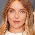 Jodie Comer ‘incredibly honoured’ to win prize celebrating theatre achievements
