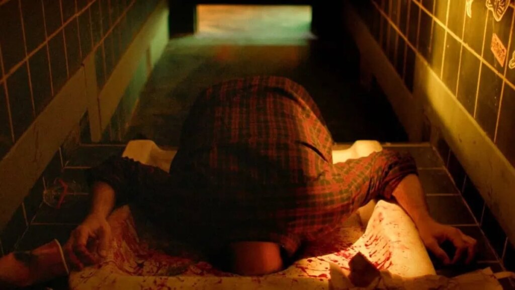 Flush trailer teases a nightmare in a nightclub toilet
