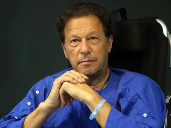 عمران خان سے ملاقات، اسپتال منتقلی کی شرط سے پیچھے نہ ہٹاجائے، سہیل آفریدی کی بیرسٹر گوہر سے گفتگو