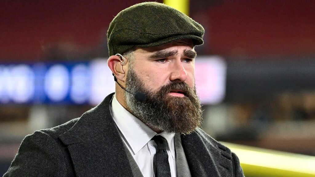 Jason Kelce calls the Commanders the ‘Redskins’ during game, immediately apologizes so as to not get canceled