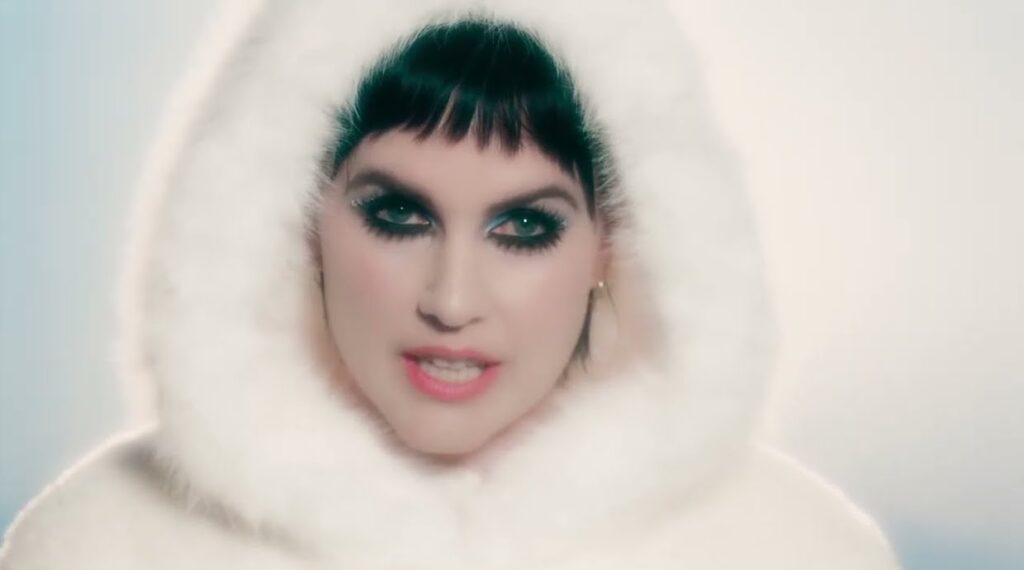 Jonathan Bree Unveils Video For ‘Slow’ feat. Princess Chelsea