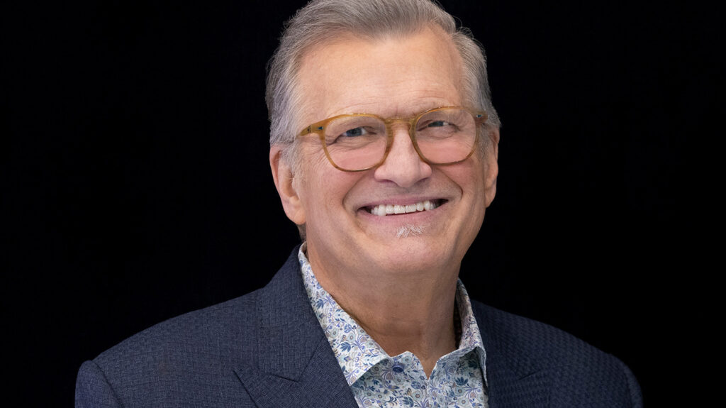 Undercover Boss Returning To CBS For Season 12, Drew Carey Hosting