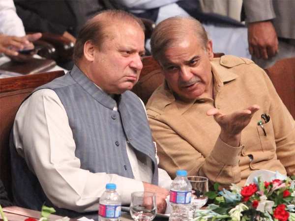 وزیراعظم کی نواز شریف سے ملاقات، حکومت اور اپوزیشن کے درمیان مذاکرات پر بات چیت