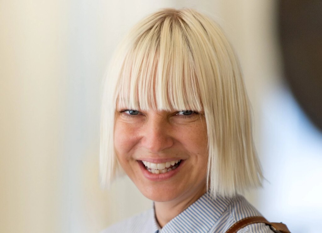 Divorce Documents Just Revealed The Astronomical Amount Sia Just Got For Her Music Catalog. And Actually? SHE ONLY SOLD HALF The Catalog!
