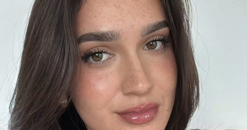 The Best Long-Wear Foundations For Heat & Humidity