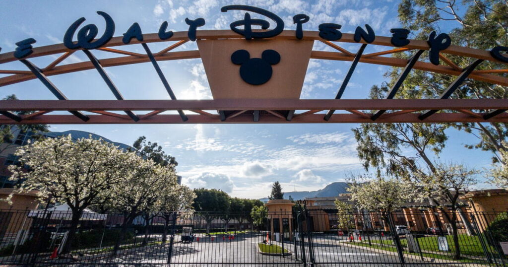 Disney cuts 300 workers, offers executives early retirement